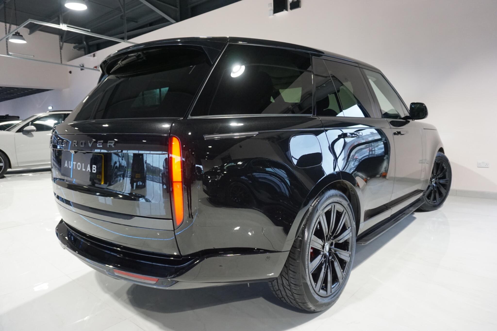 Land Rover Range Rover 3.0 P400 MHEV HSE SUV 5dr Petrol Auto 4WD Euro 6 (s/s) (400 ps)